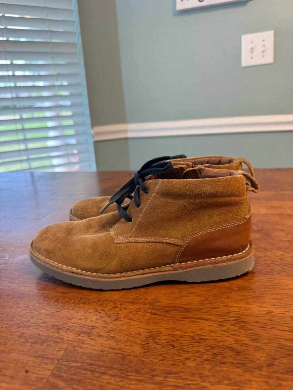 Florsheim Kids Navigator Jr. Chukka Boots Mocha Suede Boys Size 5